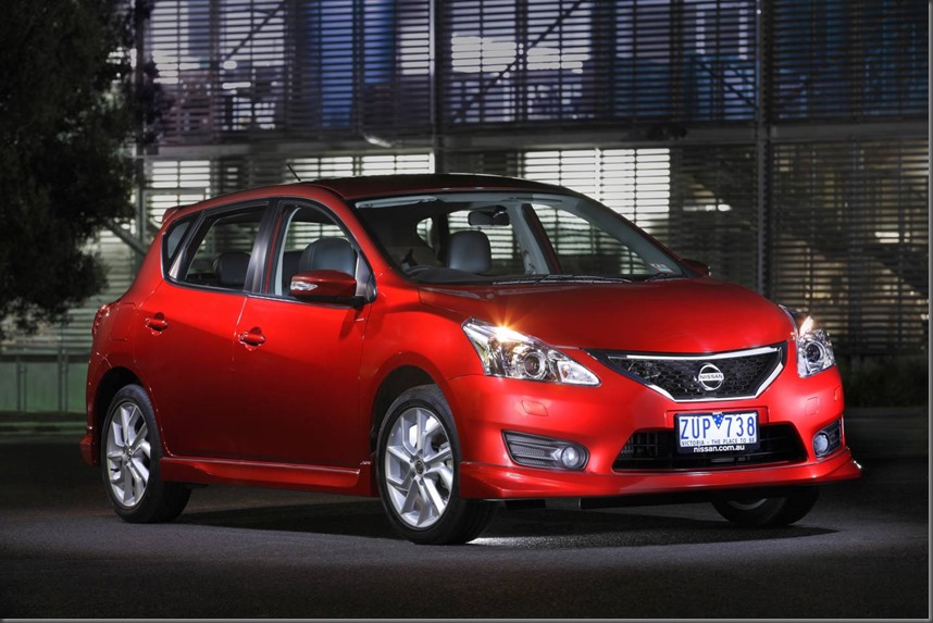 Nissan Pulsar SSS hatch and turbo (1)