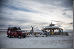 The Land Rover and The Royal Geographical Society (with IBG) supported ‘Pole of Cold’ expedition team (2) The Land Rover and The Royal Geographical Society (with IBG) supported ‘Pole of Cold’ expedition team (2)