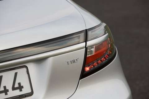 SAAB-9-5-rear-lights.jpg