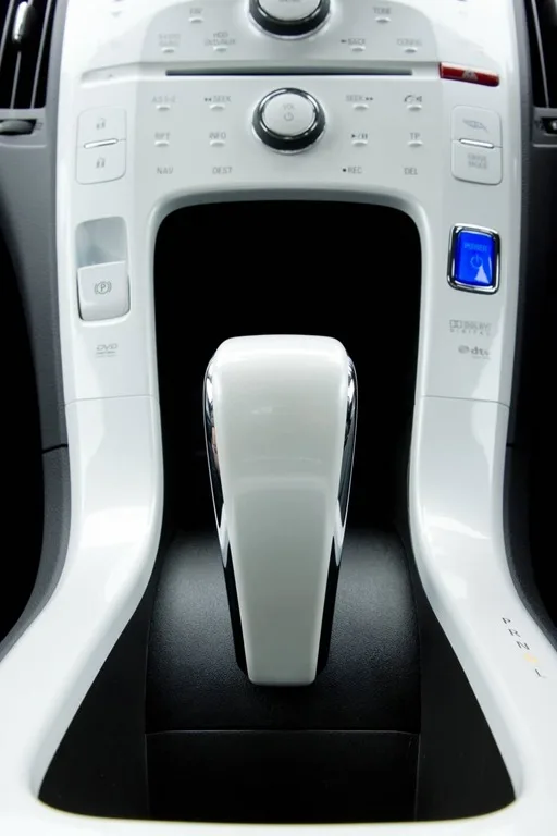 Holden-volt-centre-console