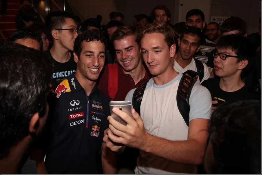Infiniti Red Bull Racing Driver Daniel Ricciardo Reveals Next Stage in Search for Budding F1 Engineers