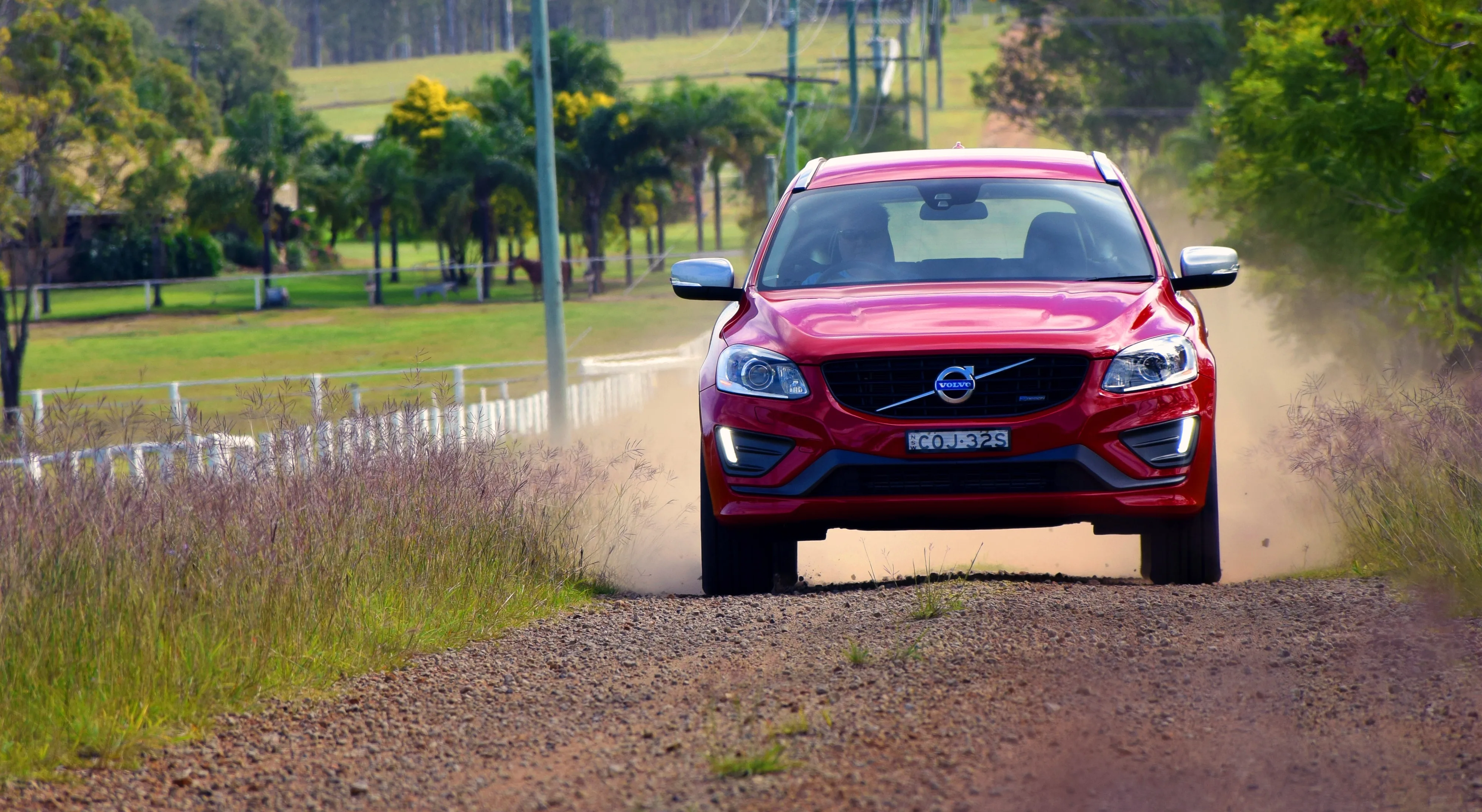 Volvo XC60: Taking photos For Dad in the Fassifern Valley