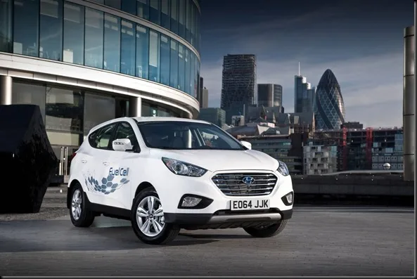 Hyundai delivers first hydrogen fuel cell vehicles to UK customers