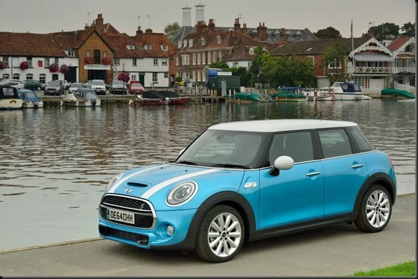 MINI says All-New MINI 5-door $3,900 is cheaper than old 3 door