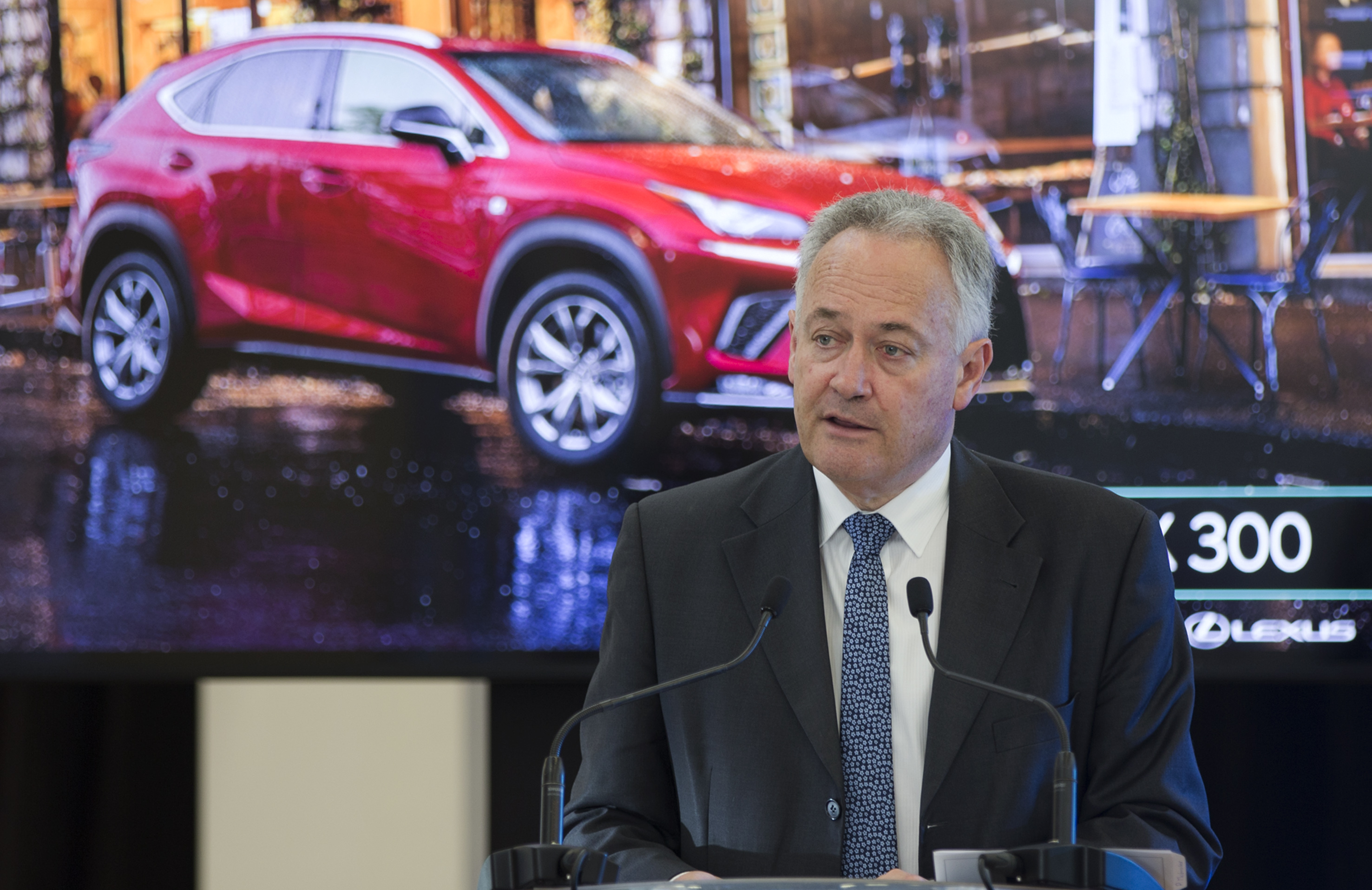 Peter-Mcgreggor-LEXUS-NX-Adelaide