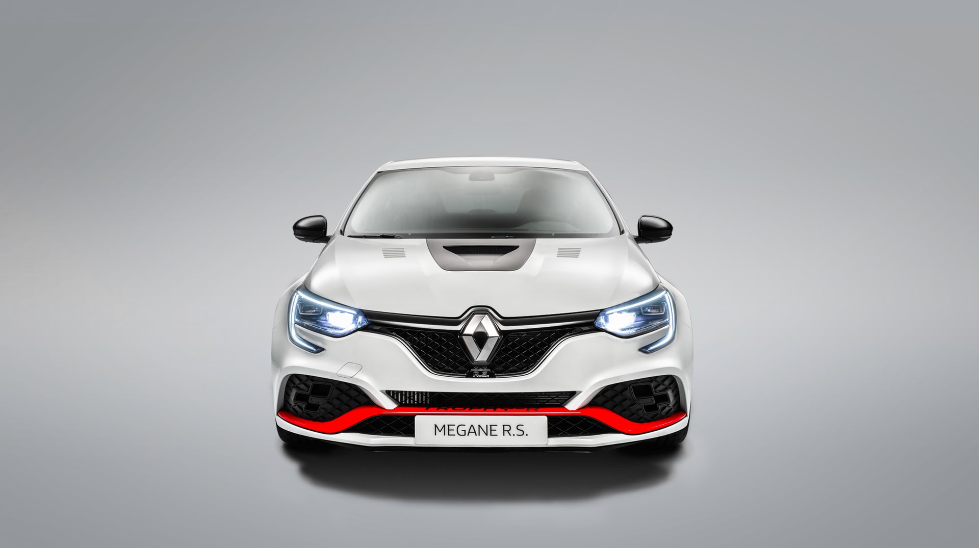 Megane-RS-Trophy-R-Studio-EMBARGO-050719-10H00-5