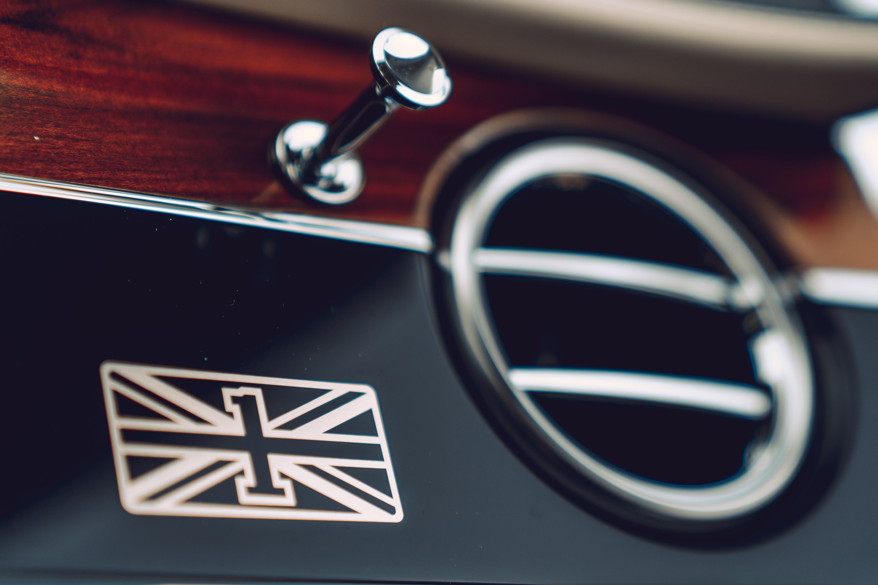 elton-john-aids-charity-auction-bentley-Flying -Spur -First -Edition (12)