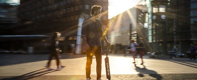Audi combines e-scooter with skateboard