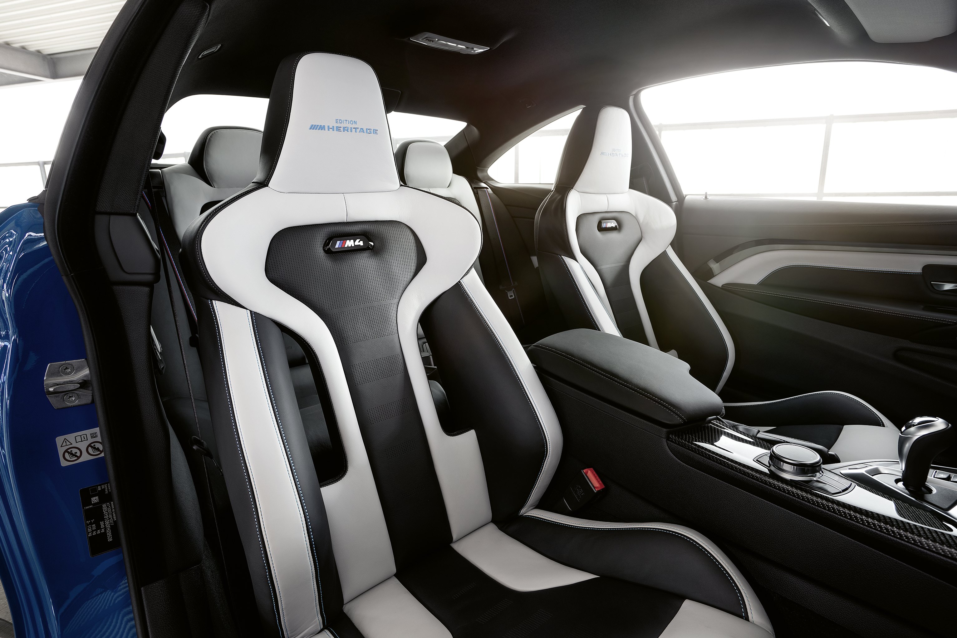 BMW- M4 -Edition -M -Heritage (4)