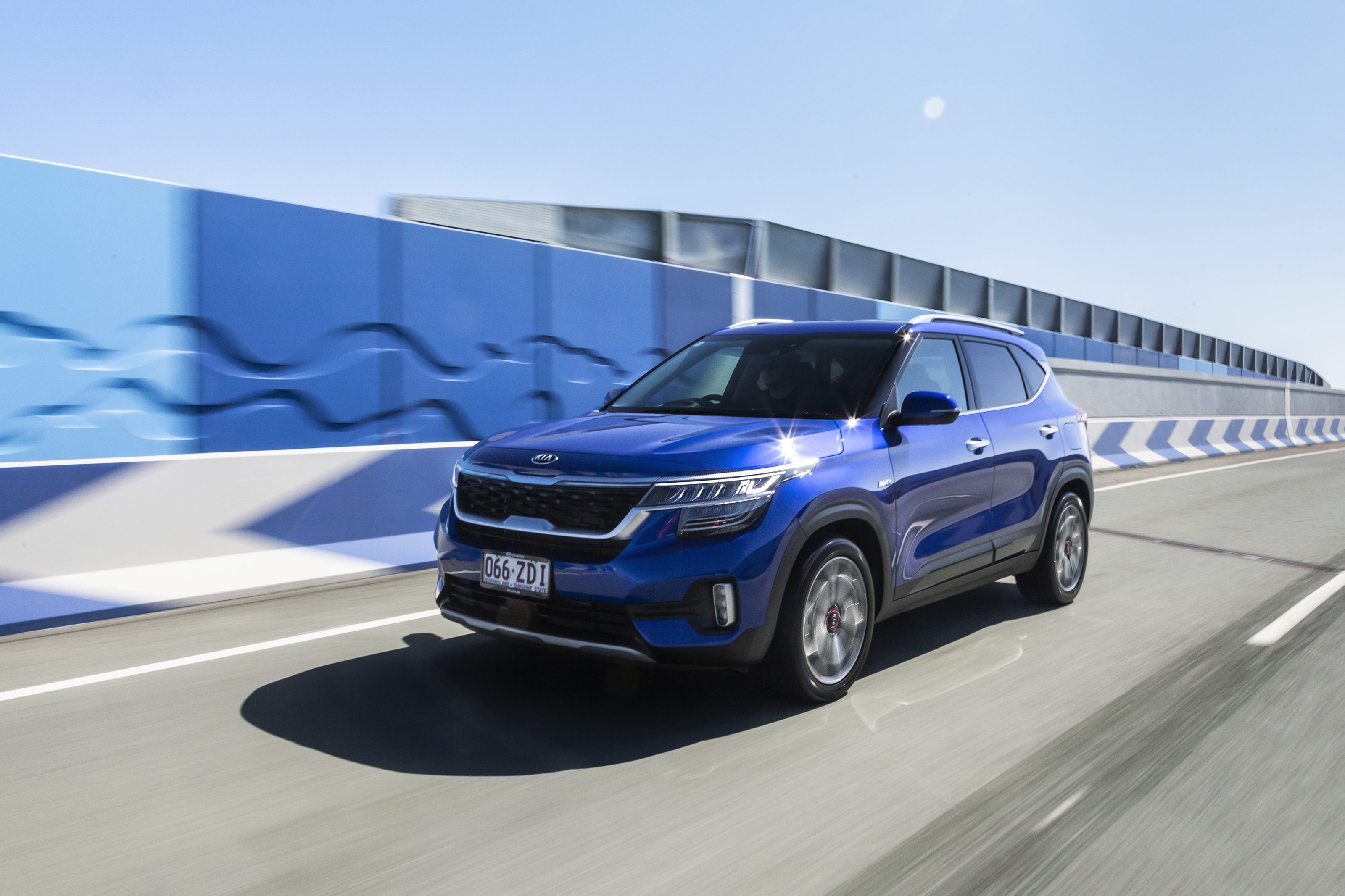 Kia -Seltos- GT-Line- AWD -1.6T-front