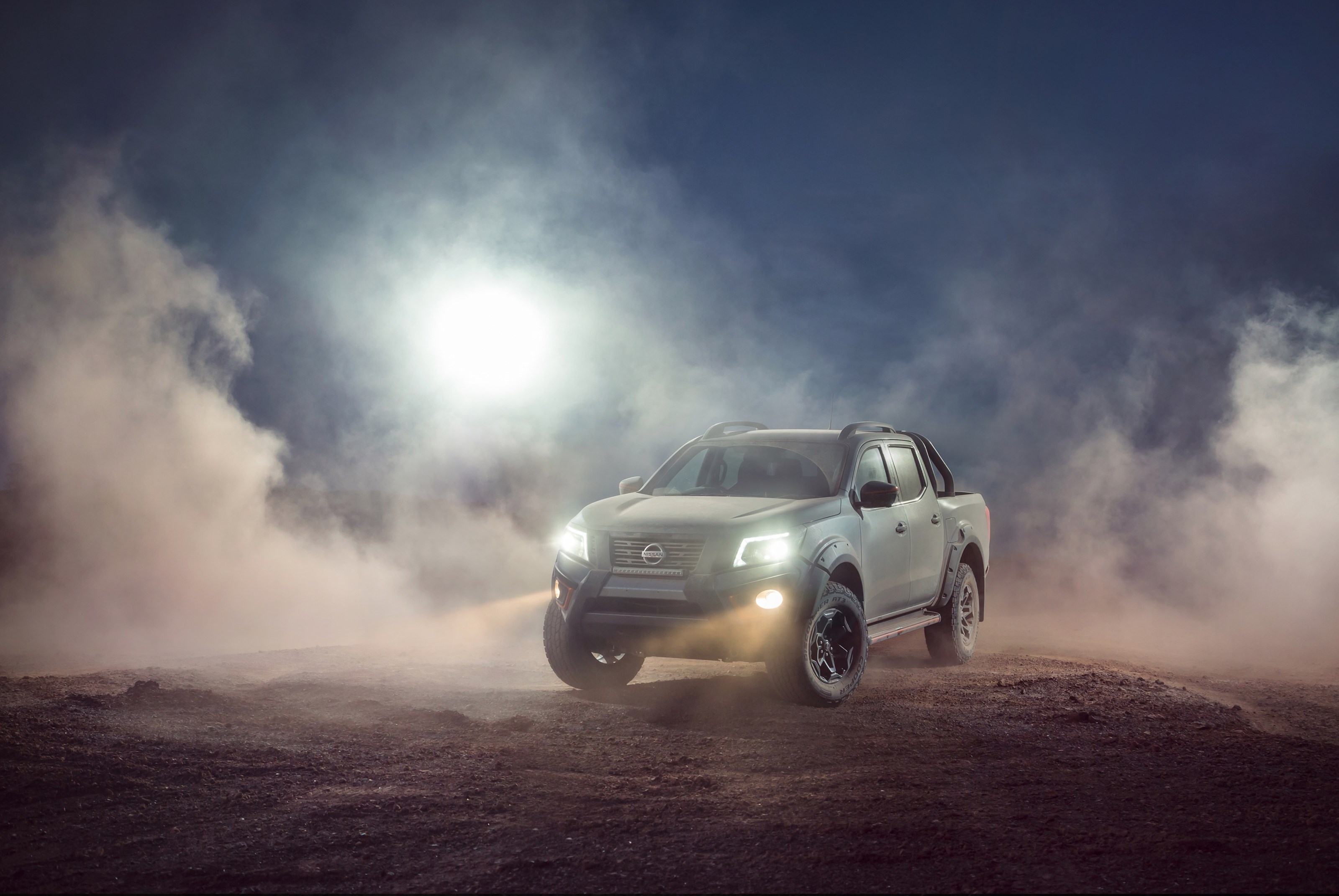 2020-Nissan-Navara-n-trek-warrior) (10)