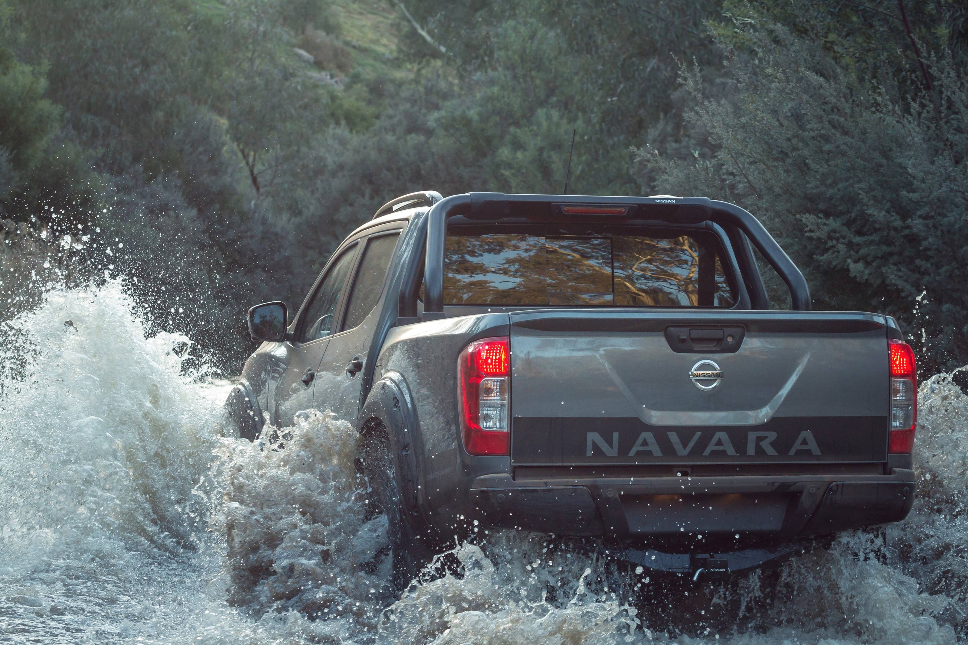 2020-Nissan-Navara-n-trek-warrior) (11)