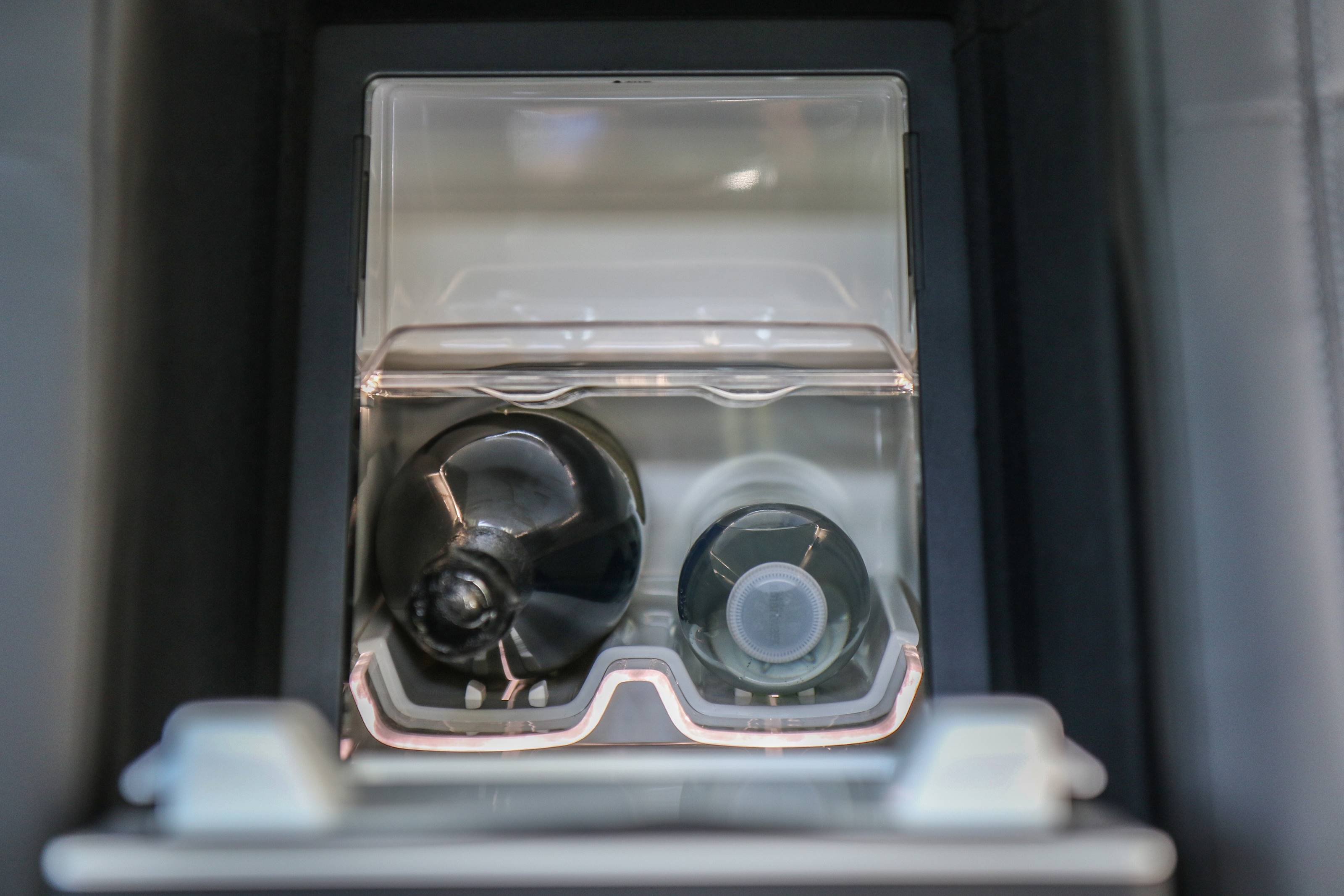 2020- Flying- Spur- Rear -Cabin – gaycarboys (10)