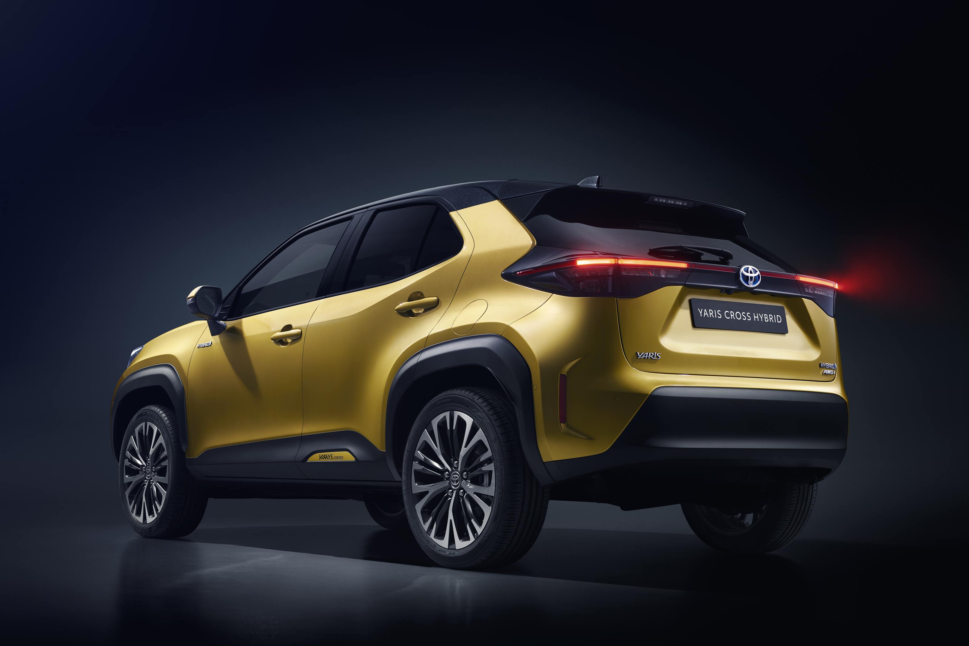 toyota-yaris-suv-crossover (3)