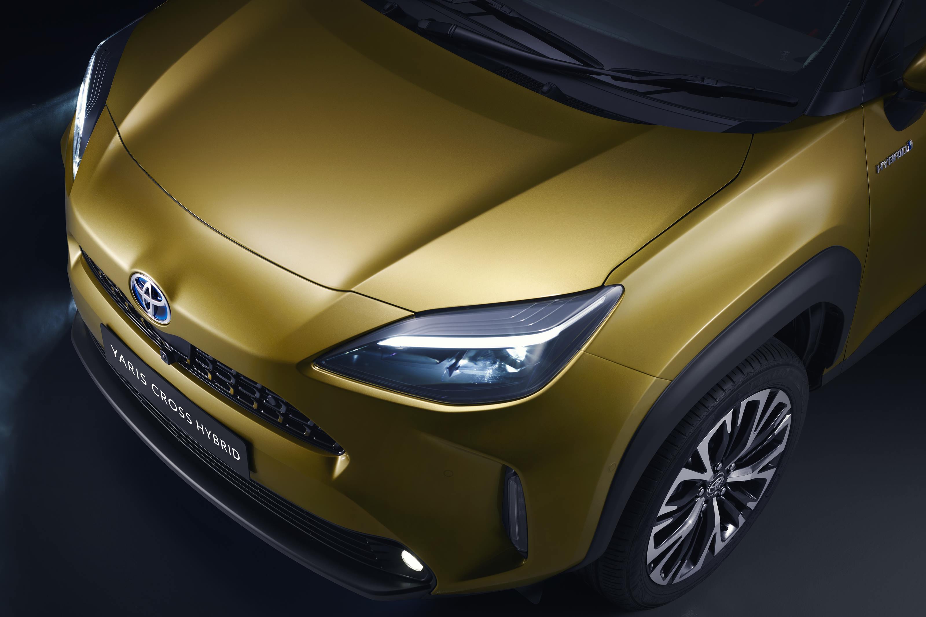 toyota-yaris-suv-crossover (5)