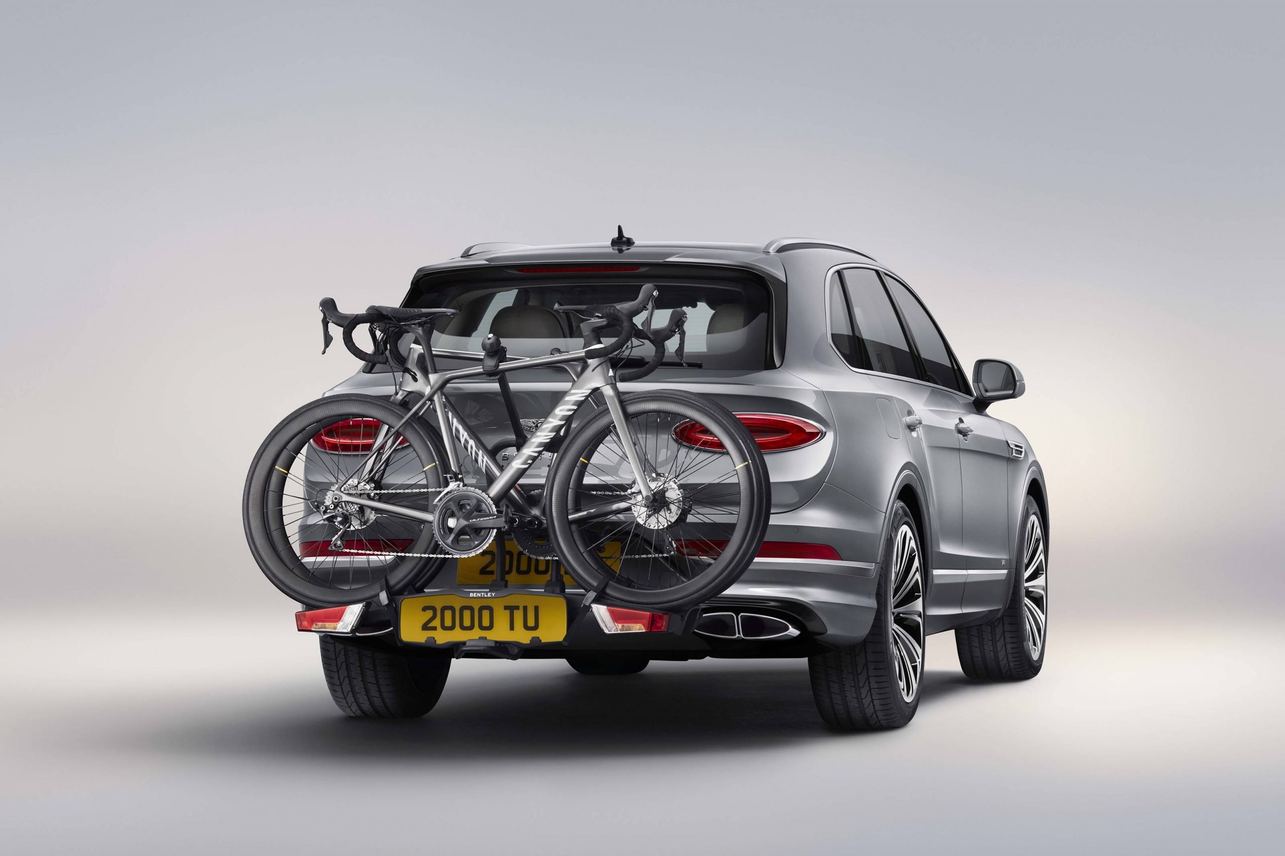 Bentayga-Accessories-11-Cycle-Carrier