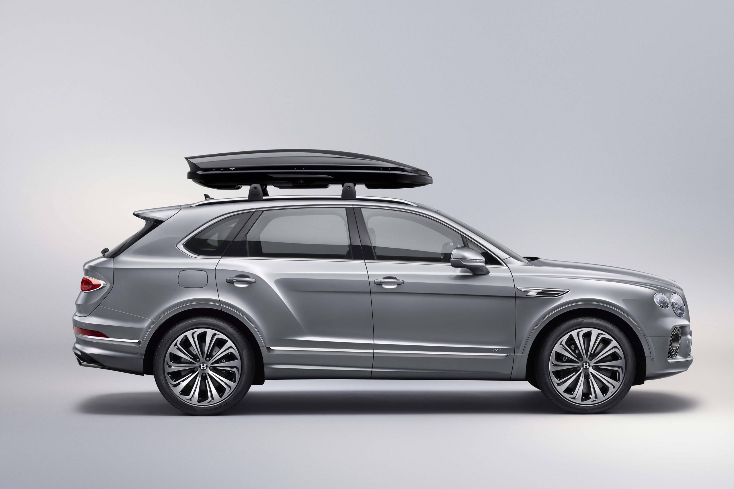 Bentayga-Accessories-7-Roof-box