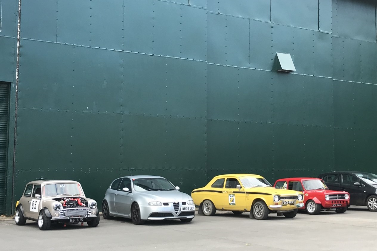 UK -Automotive -Industry -Group -Breakfast -Meeting-classic mini-alfa-romeo-mk1-escort-classic-mini