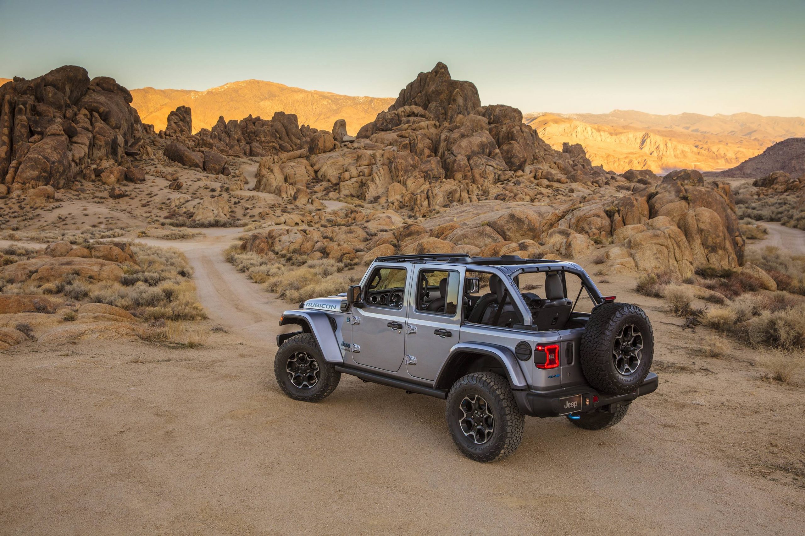 Jeep Gladiator scores low 3 Star ANCAP Rating Gay Car Boys