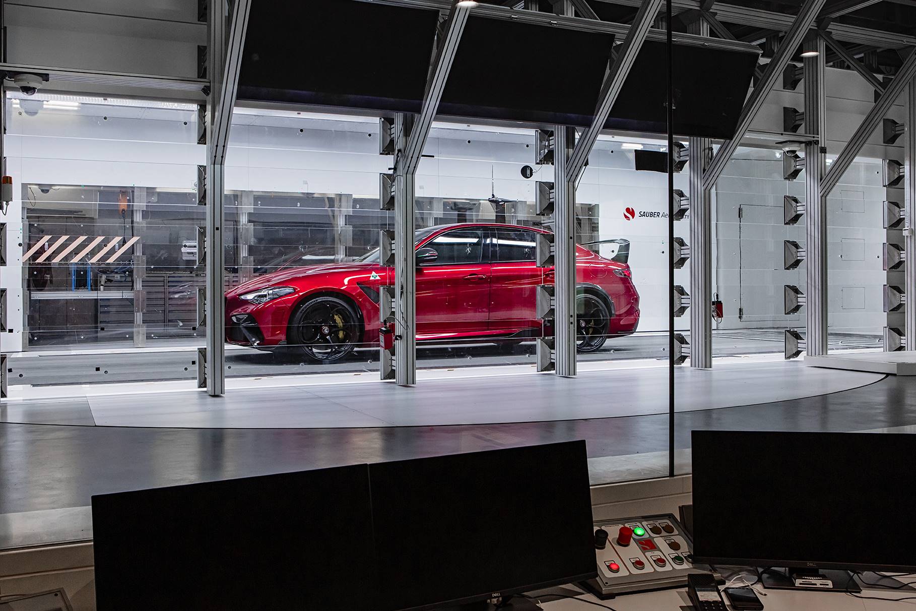 alfa-Giulia-GTA-mat-Sauber-Engineering-wind-tunnel (2)