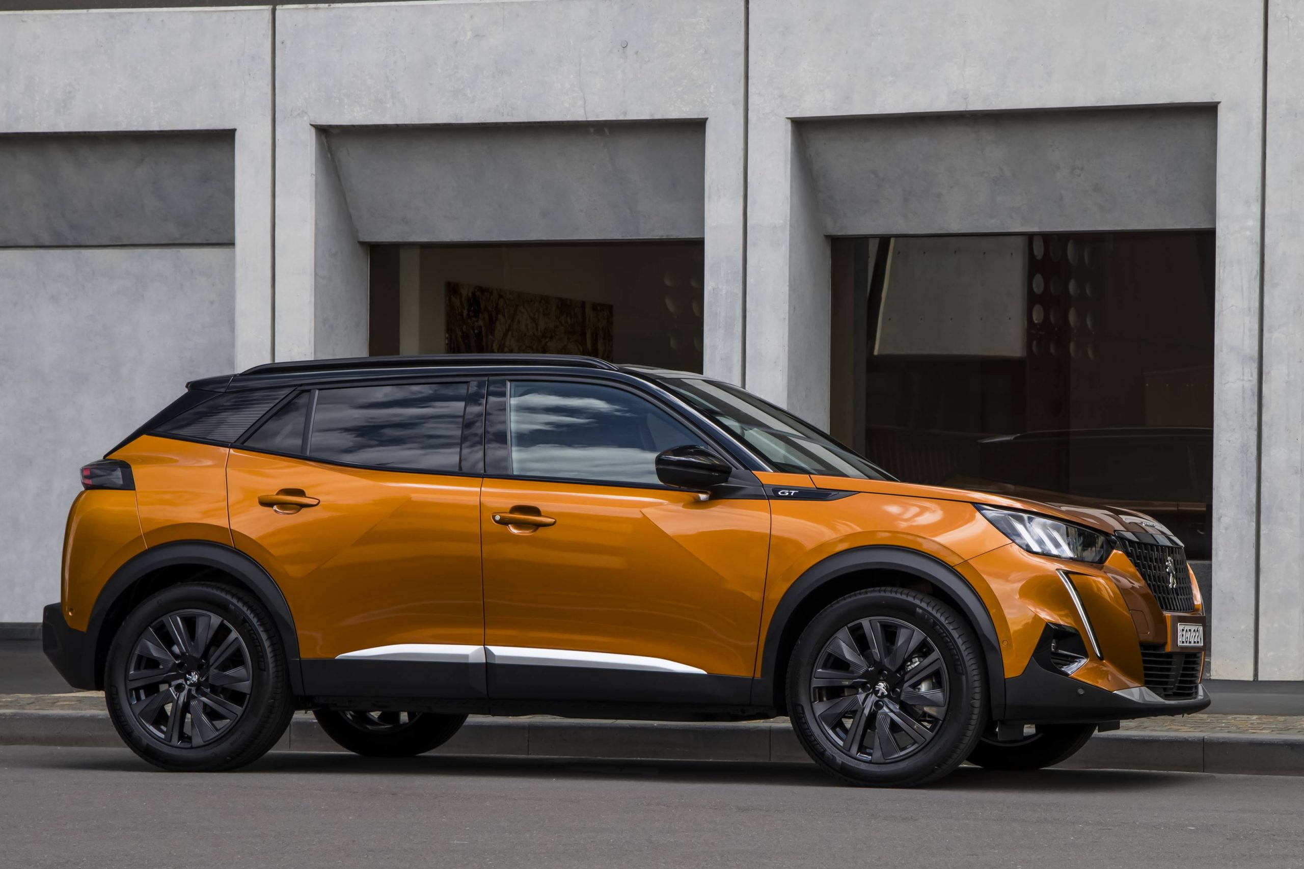 all-new-Peugeot- 2008- GT -Sport -gaycarboys (1)