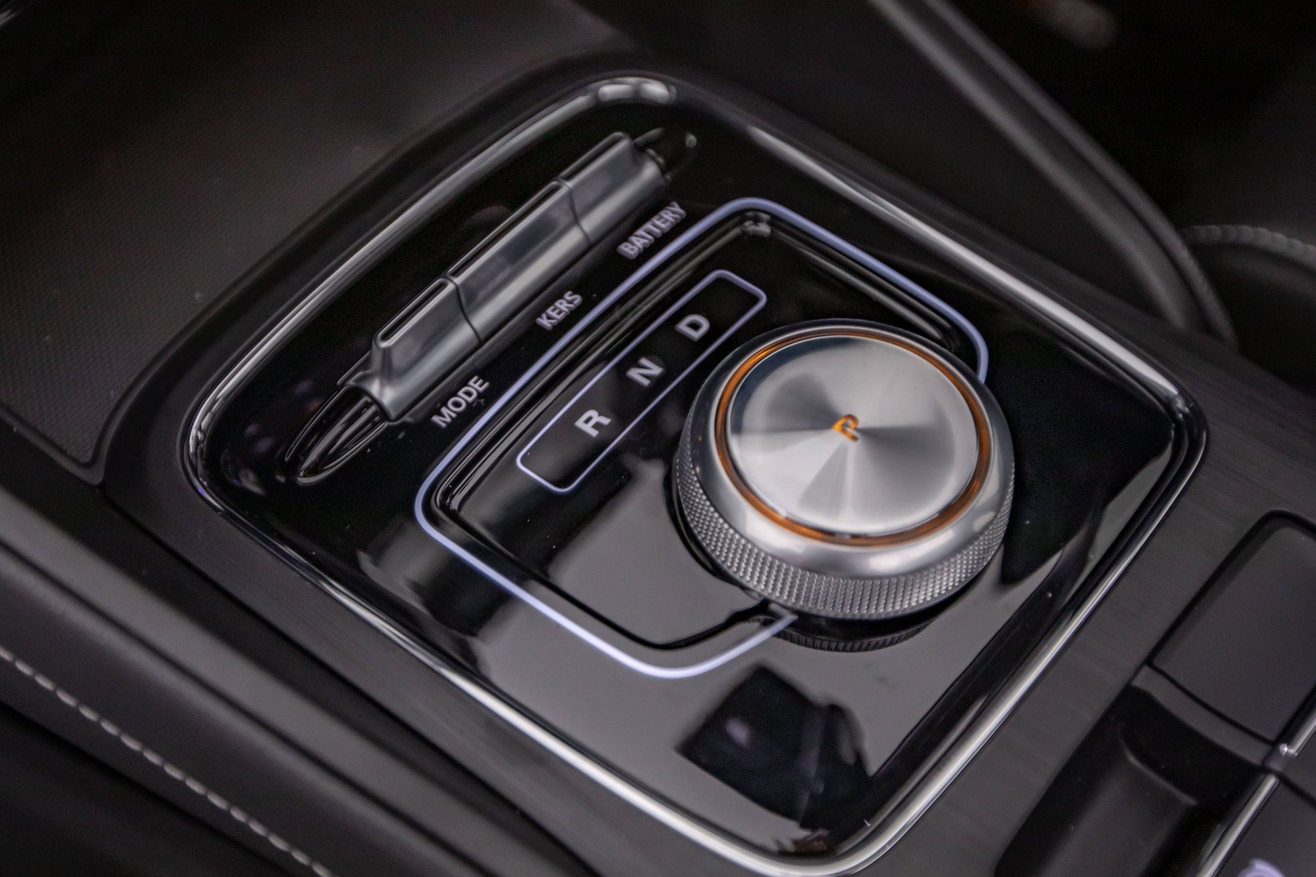 2020-mg-zs-ev-electric-suv-gaycarboys (10)