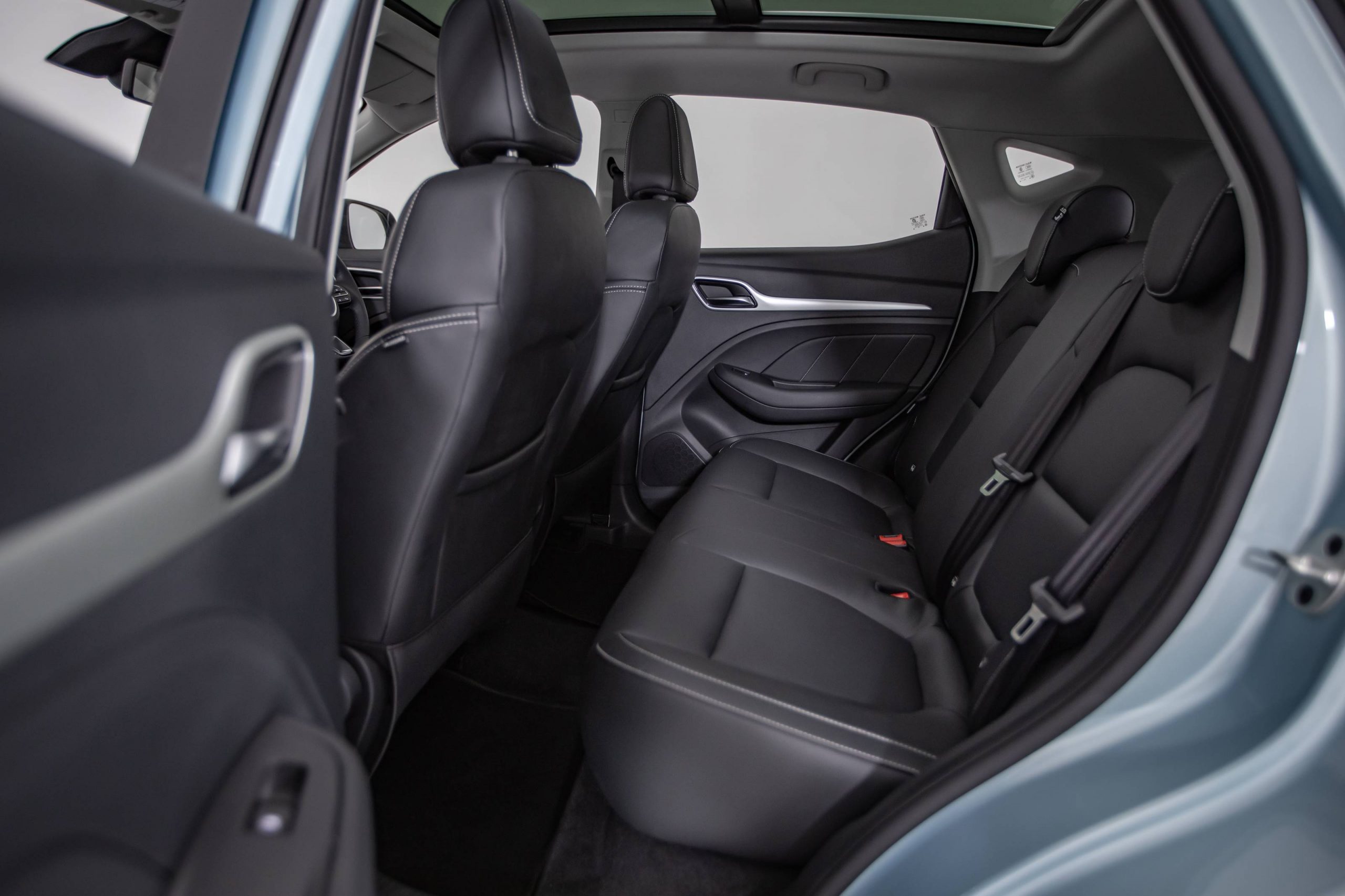 2020-mg-zs-ev-electric-suv-gaycarboys (11)