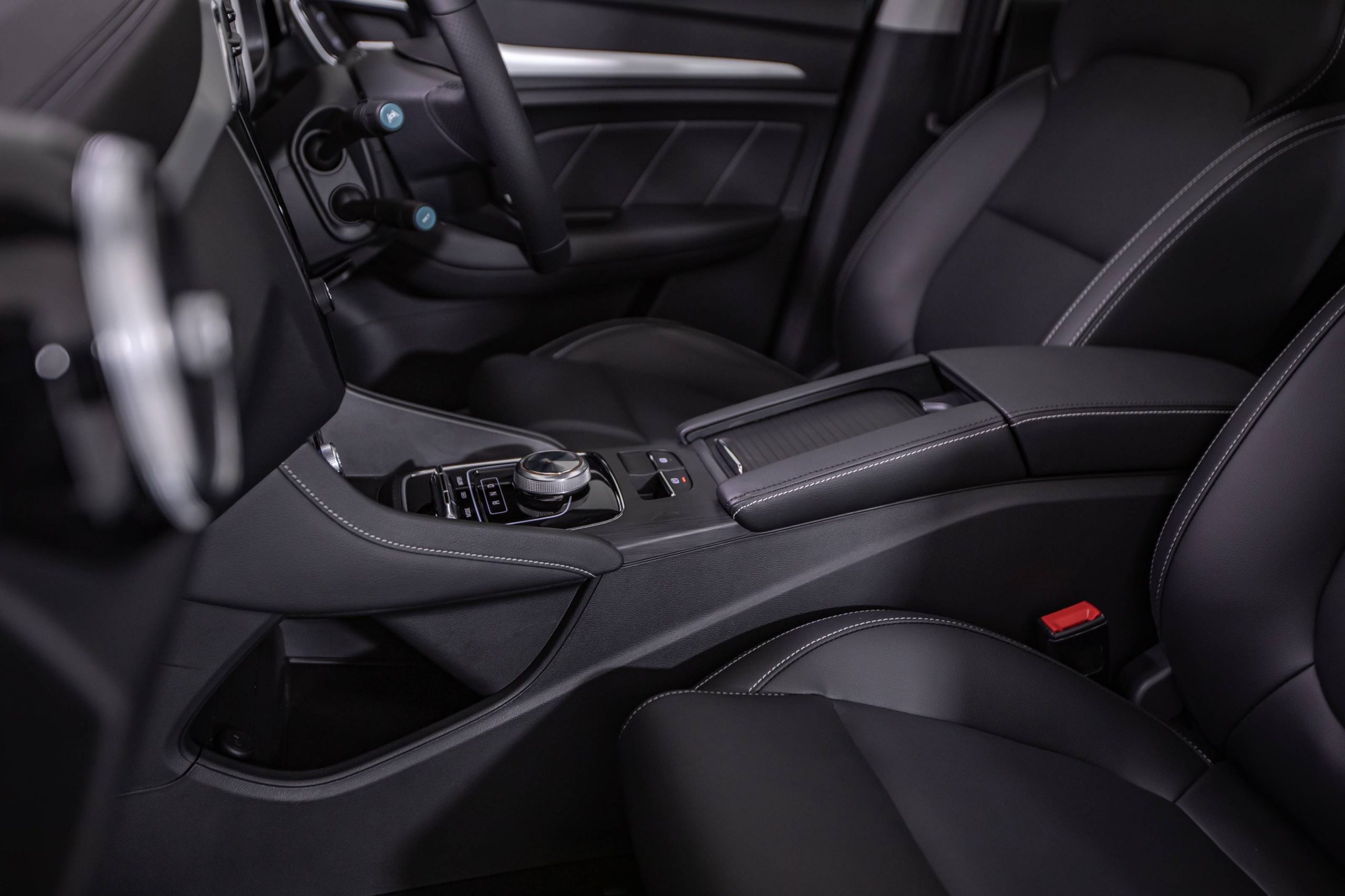 2020-mg-zs-ev-electric-suv-gaycarboys (8)