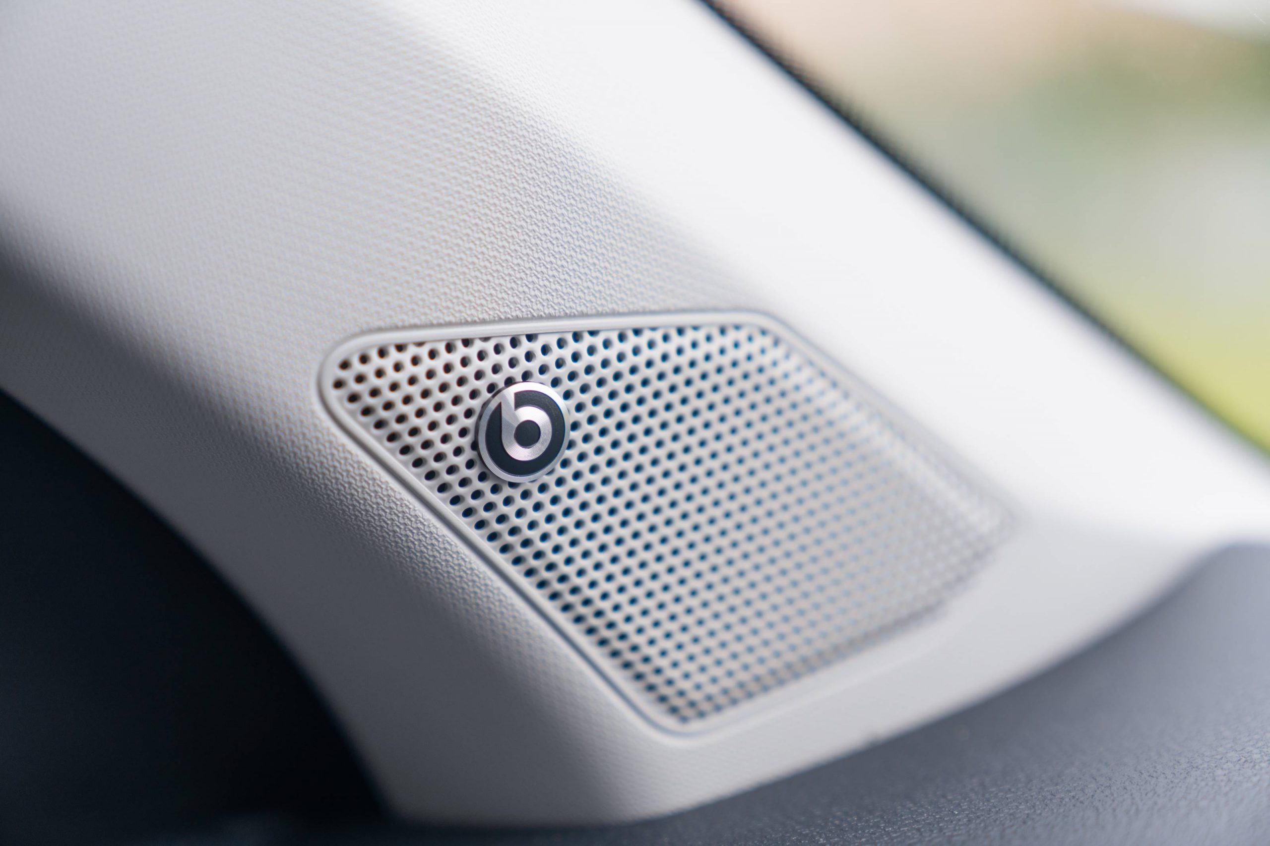 2021 Volkswagen Caddy Volkswagen T-Roc 110TSI Style (with all av