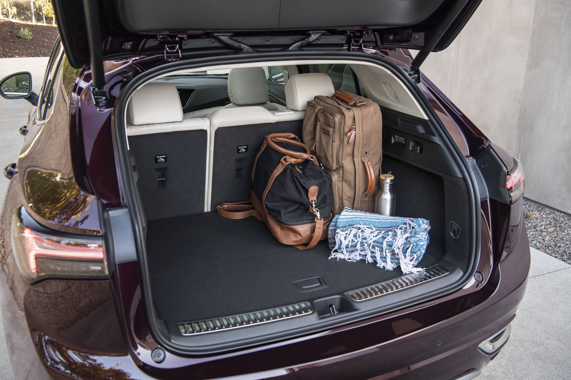 The 2021 Envision is now available in Buick’s successful Aveni