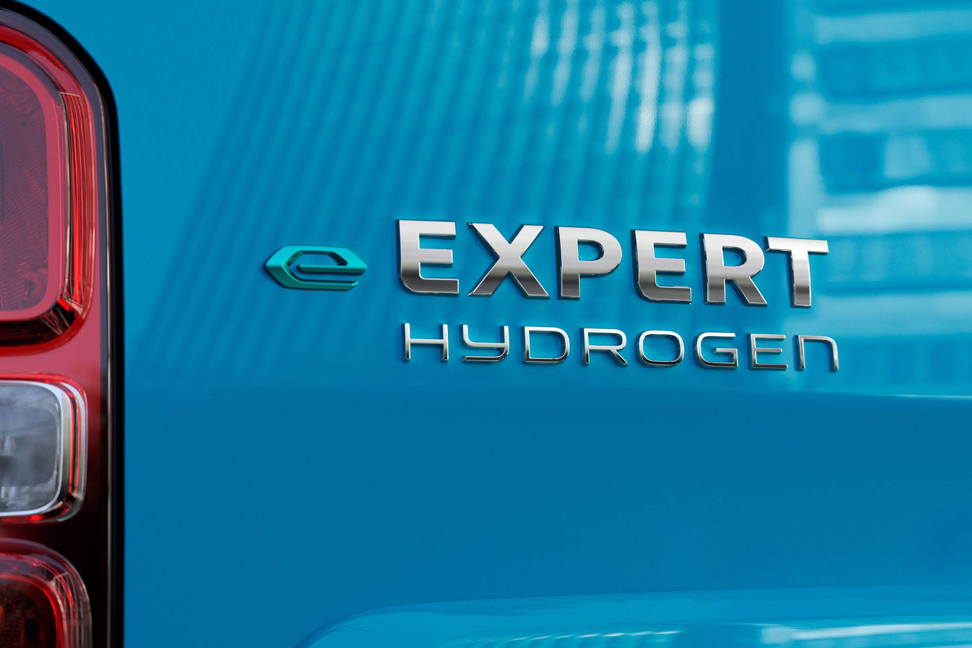 Global Reveal: Peugeot e-Expert Hydrogen