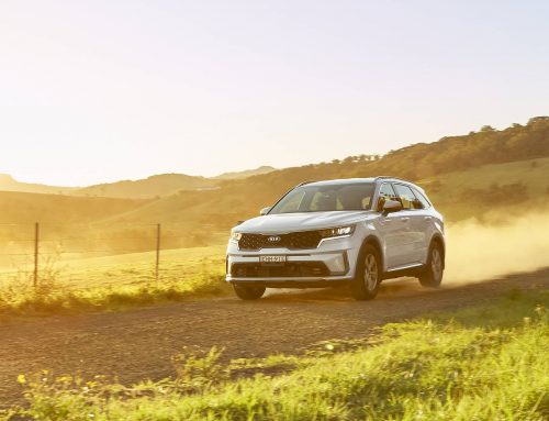 Kia Sorento and Navman MiVue Sensor XL DC & MiCam GPS FAST REVIEW