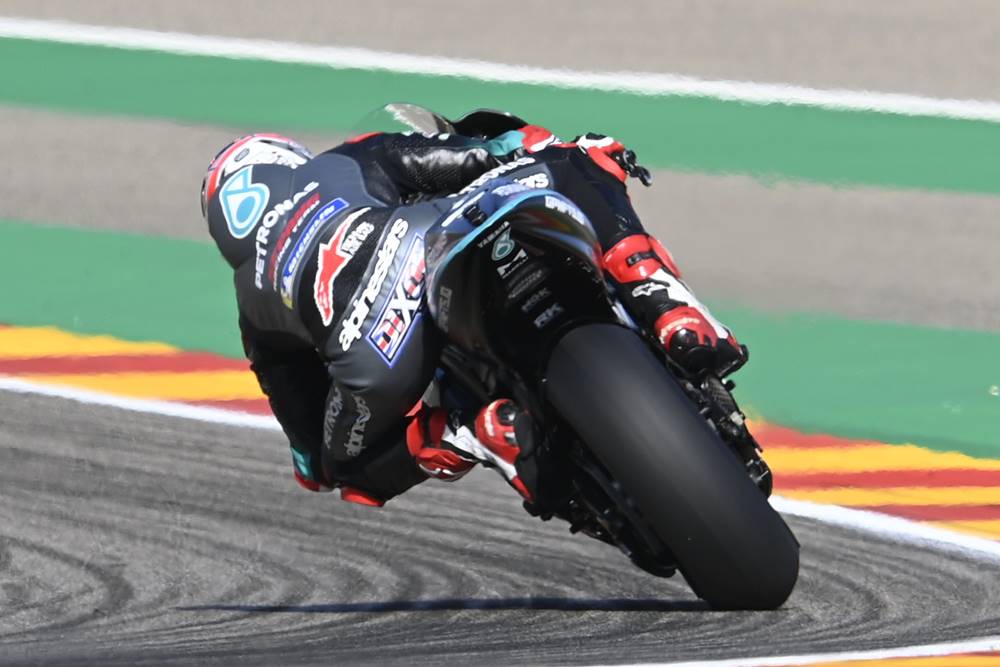 Valentino -Rossi -and -Jake -Dixon -end -Free -Practice- at -warm -MotorLand Aragon (4)