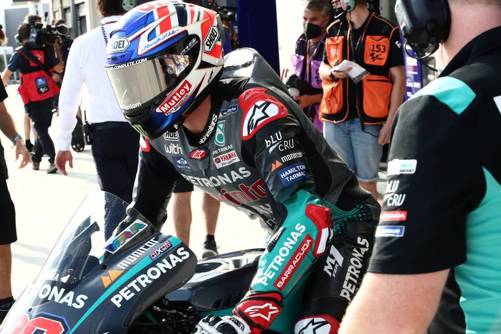 Valentino -Rossi -and -Jake -Dixon -end -Free -Practice- at -warm -MotorLand Aragon (6)