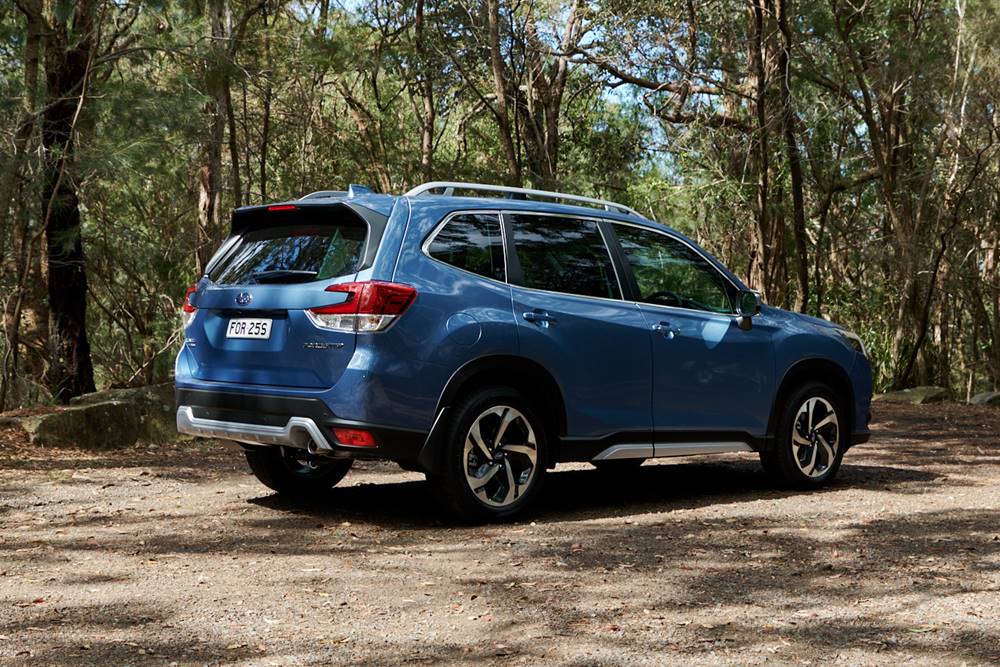 MY22 Subaru Forester 2.5i-S