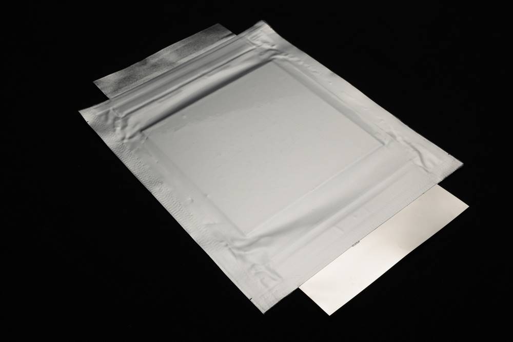 nissan-creating-all-solid-state-ev-battery (10)