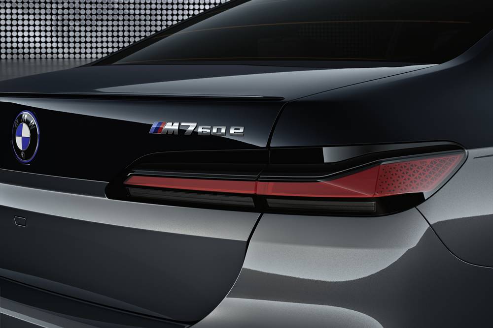 all-new-bmw-7-series-gaycarboys (8)