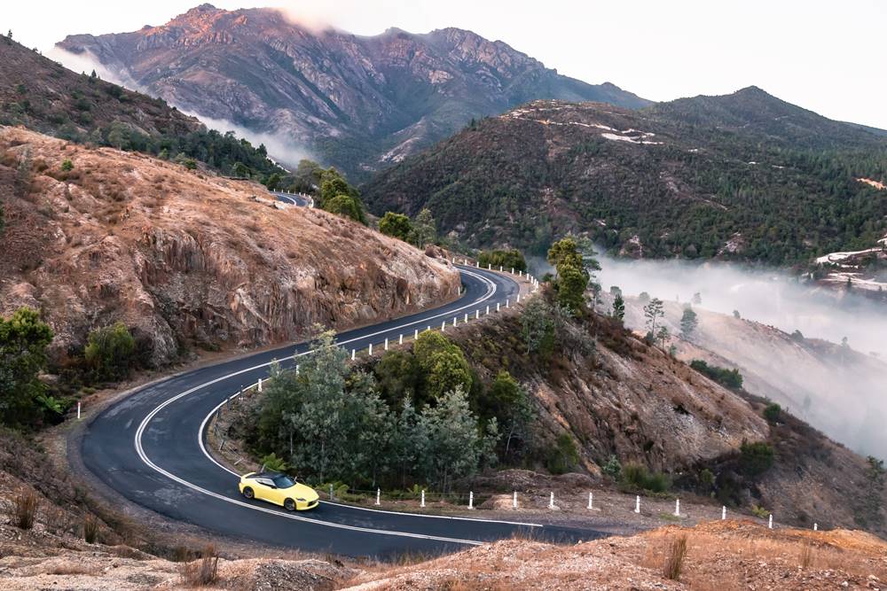 99-BENDS-2023-nissan-z-gaycarboys (1)