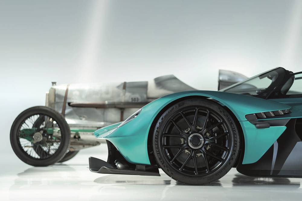 Aston Martin 1923 racer Razor Blade, Aston Martin Valkyrie hypercar-110 Year Anniversary ( (3)