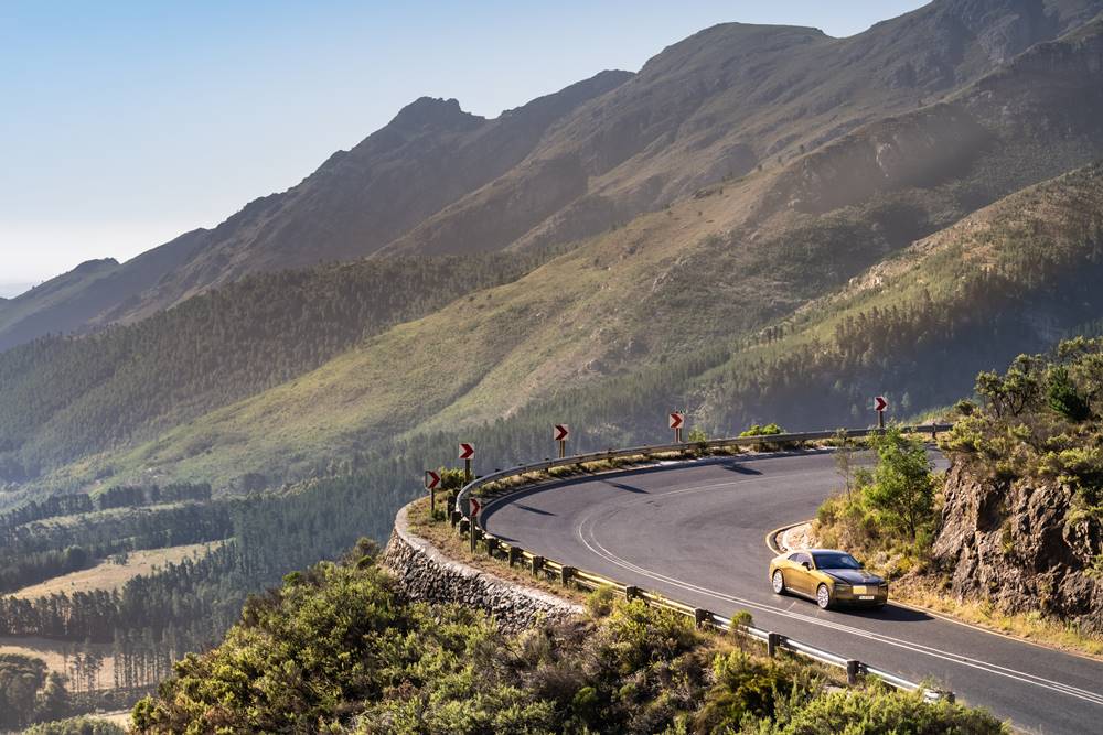 ROLLS-ROYCE SPECTRE Hot Weather Testing Africa (15)