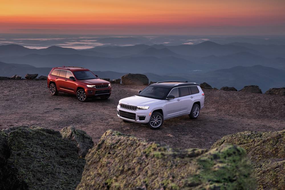 jeepMY23GrandCherokee_Pack