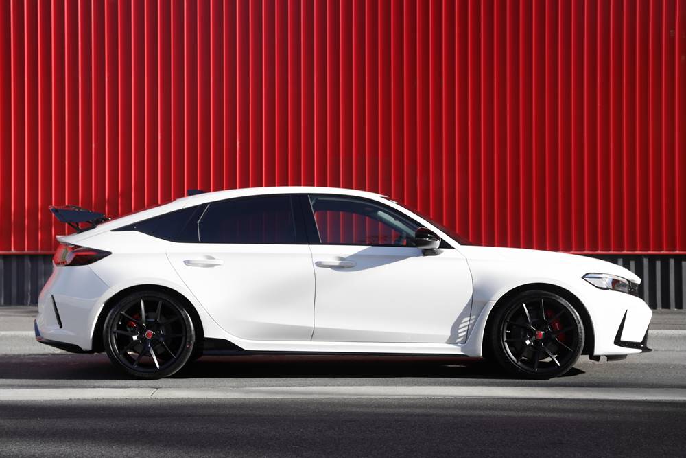 2023-honda-CIVIC-TYPE-R (5)