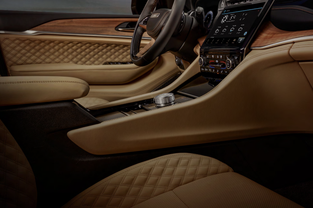 Jeep Grand Cherokee Summit Reserve 4xe $129950 plug in hybrid (2)