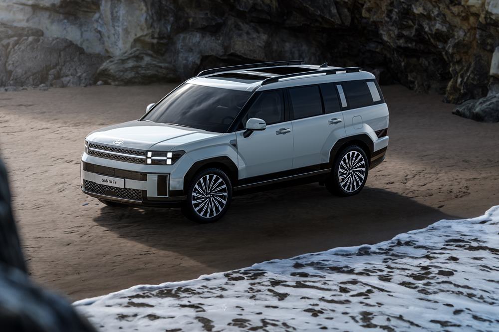 hyundai-santa-fe-boasts-bold-new-design-exterior-02