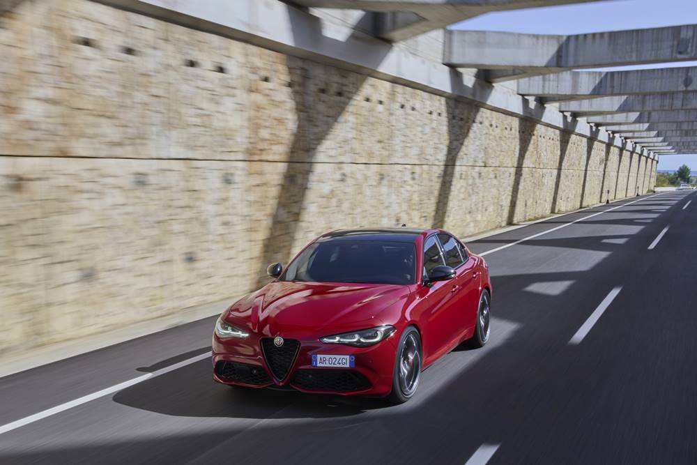 Alfa Romeo Tributo Italiano stelvio (2)
