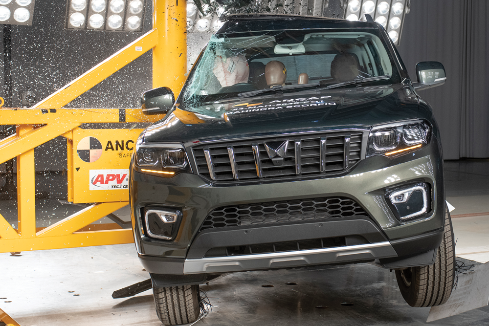 mahindra scorpio and MG 5 zero star ancap safety (3)