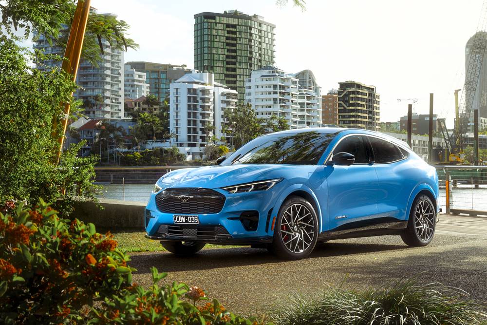 FordMustangMach-EGT-30