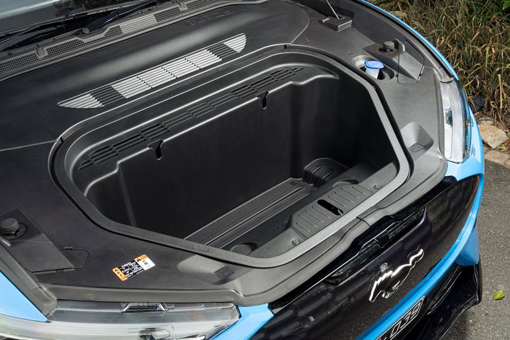 FordMustangMach-EGT-40