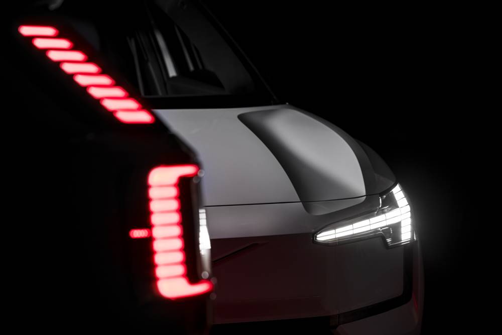 all-new-Volvo-EX30 -Twin- Motor-Cloud Blue – (6)