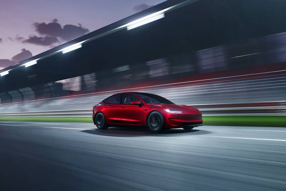 2024-tesla-Model-3-Performance (7)